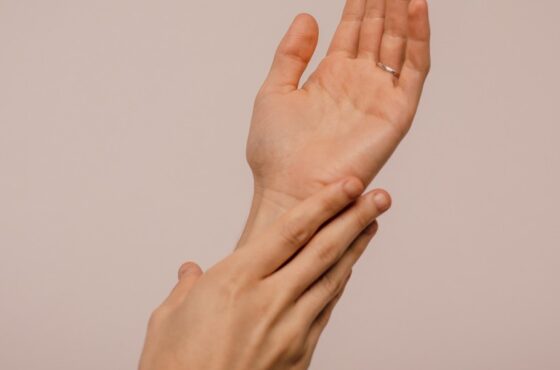 Czy potrafię sama się masować? Czyli jak prawidłowo  wykonać autodrenaż.